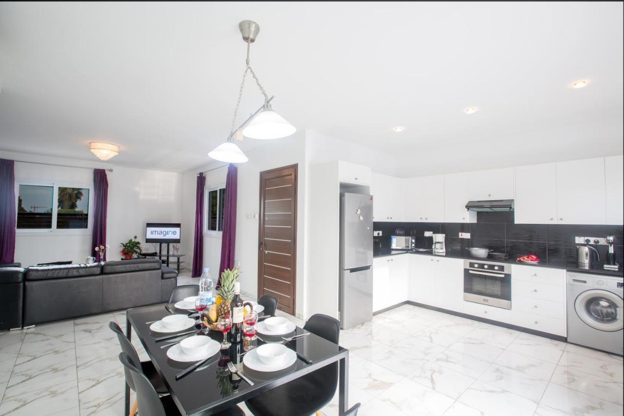 Broadway Villas Протарас Экстерьер фото